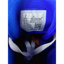 Load image into Gallery viewer, AIR JORDAN 1 MID KNICKS SZ 9
