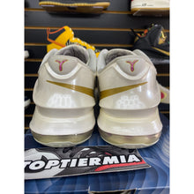 Load image into Gallery viewer, NIKE KD 7 AUNT PEARL SZ 8.5
