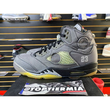 Load image into Gallery viewer, AIR JORDAN 5 OFF WHITE MUSLIN SZ 10.5

