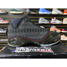 Load image into Gallery viewer, AIR JORDAN 23 BLACK STEALTH SZ 10
