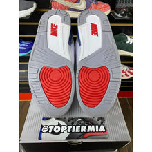 Load image into Gallery viewer, air jordan 3 true blue 2026 sz 10
