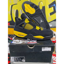 Load image into Gallery viewer, air jordan 4 thunder 2023 sz 11 BRAND NEW
