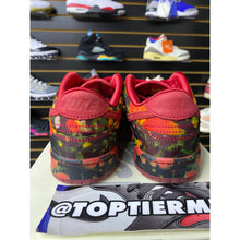 Load image into Gallery viewer, NIKE SB DUNK WIZARD OF OZ POPPY FIELD (PS) SZ 2.5
