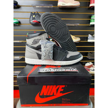Load image into Gallery viewer, AIR JORDAN 1 HIGH OG SHADOW SZ 10.5
