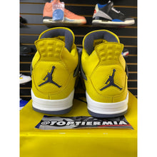 Load image into Gallery viewer, AIR JORDAN 4 LIGHTING SZ 9
