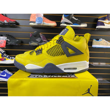 Load image into Gallery viewer, AIR JORDAN 4 LIGHTING SZ 9
