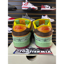 Load image into Gallery viewer, NIKE SB DUNK LOW RODEO SZ 11
