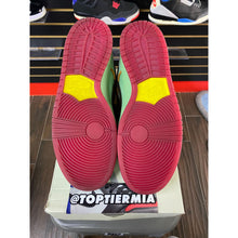 Load image into Gallery viewer, NIKE SB DUNK LOW RODEO SZ 11
