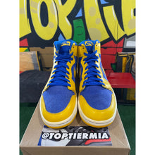 Load image into Gallery viewer, air jordan 1 high og laney 2013 sz 11
