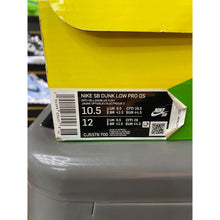 Load image into Gallery viewer, NIKE SB GRATEFUL DEAD YELLOW SZ 10.5
