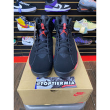 Load image into Gallery viewer, AIR JORDAN 6 REVERSE INFRARED SALESMAN SZ 13 BRAND NEW
