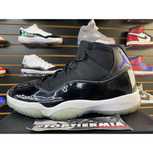 Load image into Gallery viewer, AIR JORDAN 11 SPACE JAM 2016 SZ 9.5
