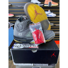 Load image into Gallery viewer, AIR JORDAN 5 OFF WHITE MUSLIN SZ 11 BRAND NEW
