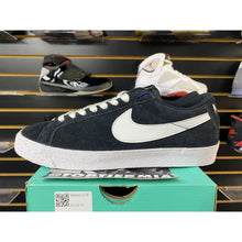 Load image into Gallery viewer, NIKE SB BLAZER LOW BLACK WHITE SZ 10 BRAND NEW

