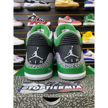 Load image into Gallery viewer, air jordan 3 pine green sz 13
