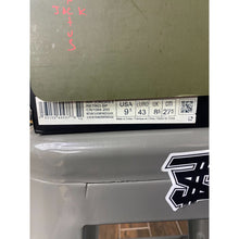 Load image into Gallery viewer, AIR JORDAN 6 TRAVIS SCOTT OLIVE SZ 9.5
