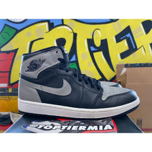 Load image into Gallery viewer, air jordan 1 shadow 2013 sz 9.5
