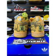 Load image into Gallery viewer, adidas superstar hellstar hazy orange sz 10

