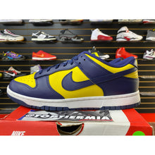 Load image into Gallery viewer, NIKE DUNK LOW MICHIGAN SZ 11
