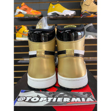 Load image into Gallery viewer, air jordan 1 high og gold toe top 3 2017 sz 6

