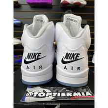 Load image into Gallery viewer, AIR JORDAN 5 WHITE METALLIC SZ 14
