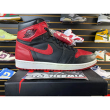Load image into Gallery viewer, AIR JORDAN 1 HIGH BRED BANNED SZ 8.5
