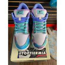 Load image into Gallery viewer, NIKE SB DUNK LOW X FUTURA BLEACHD AQUA SZ 7 BRAND NEW
