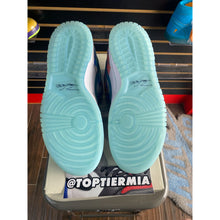 Load image into Gallery viewer, NIKE SB DUNK LOW X FUTURA BLEACHD AQUA SZ 7 BRAND NEW
