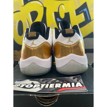 Load image into Gallery viewer, air jordan 11 low closing ceremony 2016 sz 12
