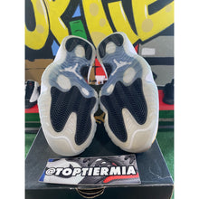 Load image into Gallery viewer, air jordan 11 low closing ceremony 2016 sz 12
