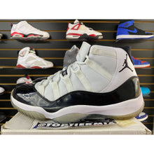 Load image into Gallery viewer, AIR JORDAN 11 CONCORD 2011 BRAND NEW SZ 10
