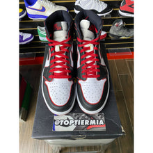 Load image into Gallery viewer, AIR JORDAN 1 HIGH OG BLOODLINE SZ 13
