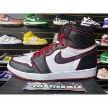 Load image into Gallery viewer, AIR JORDAN 1 HIGH OG BLOODLINE SZ 13
