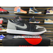 Load image into Gallery viewer, AIR JORDAN 1 LOW SHADOW SZ 11
