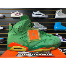 Load image into Gallery viewer, AIR JORDAN 6 GATORADE GREEN SZ 11
