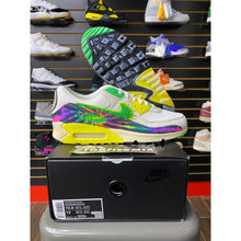 Load image into Gallery viewer, NIKE AIR MAX 90 GRATEFUL DEAD UNIVERSITY OF OREGON GRATEFUL DUCKS SZ 10.5 BRAND NEW

