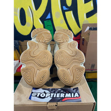 Load image into Gallery viewer, yeezy 500 stone 2019 sz 9
